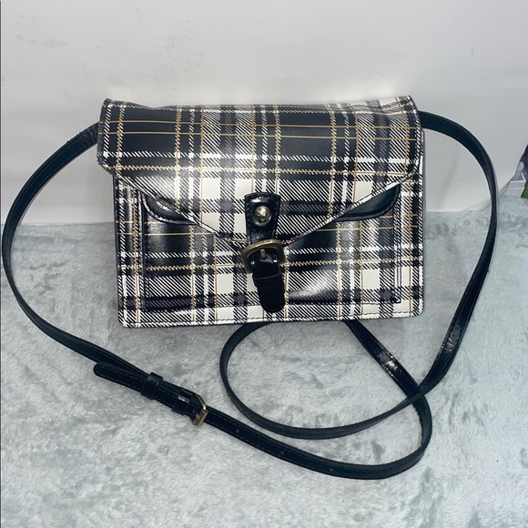 Patricia Nash Handbags - Patricia Nash Plaid Crossbody